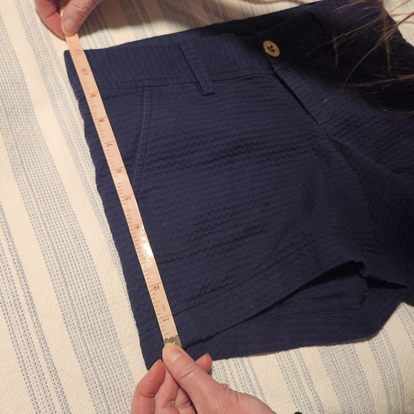 Lilly Pulitzer Navy Callahan Short - Picture 8 of 8